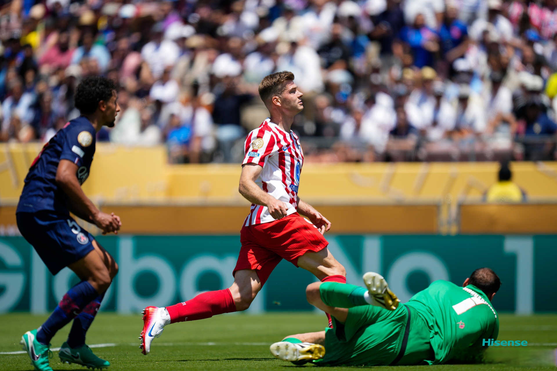 里程碑夜那不勒斯门线救险，德甲国际比赛日刷纪录，质疑声仍在，控场能力受关注的简单介绍-九游账号